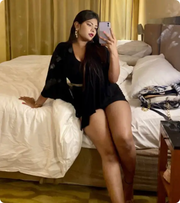 Modern independent woman in Kolkata